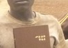 Gumuze man Bible